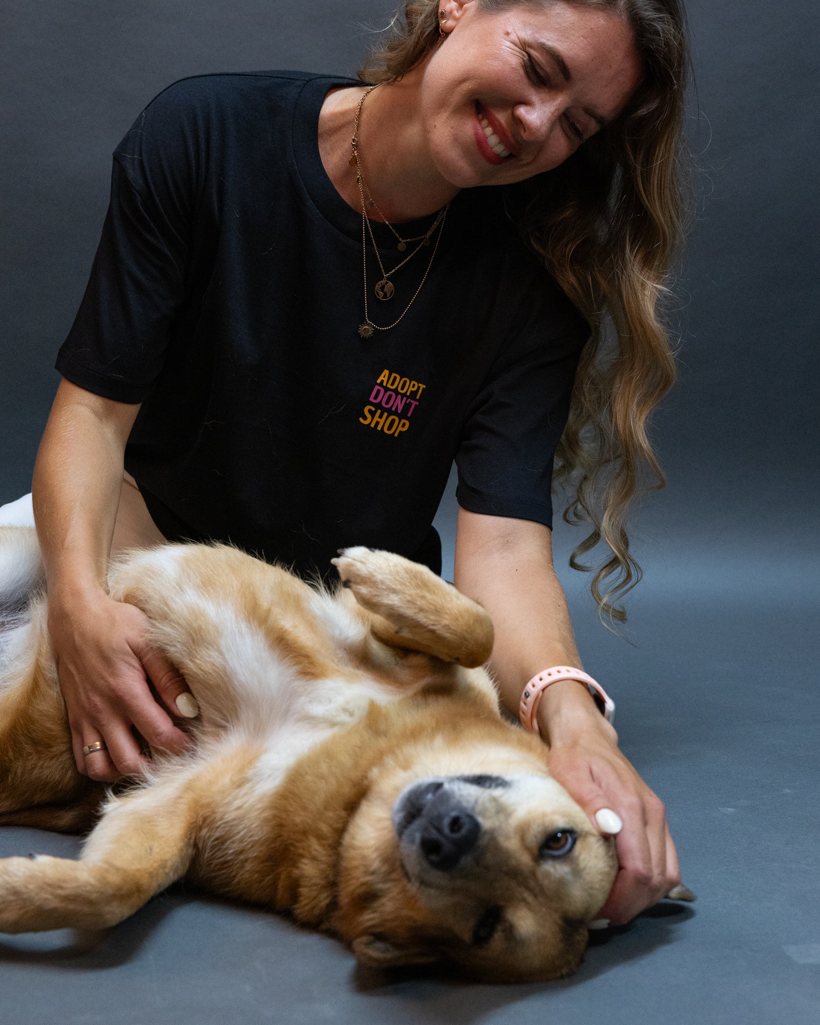 Cropped T-Shirt "Adopt don't Shop"